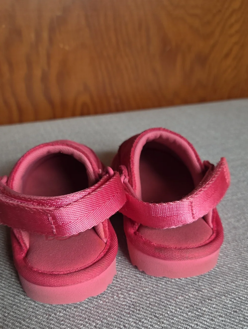 UGG Kids Bright Pink Suede Slip-On Clogs with Heel Strap